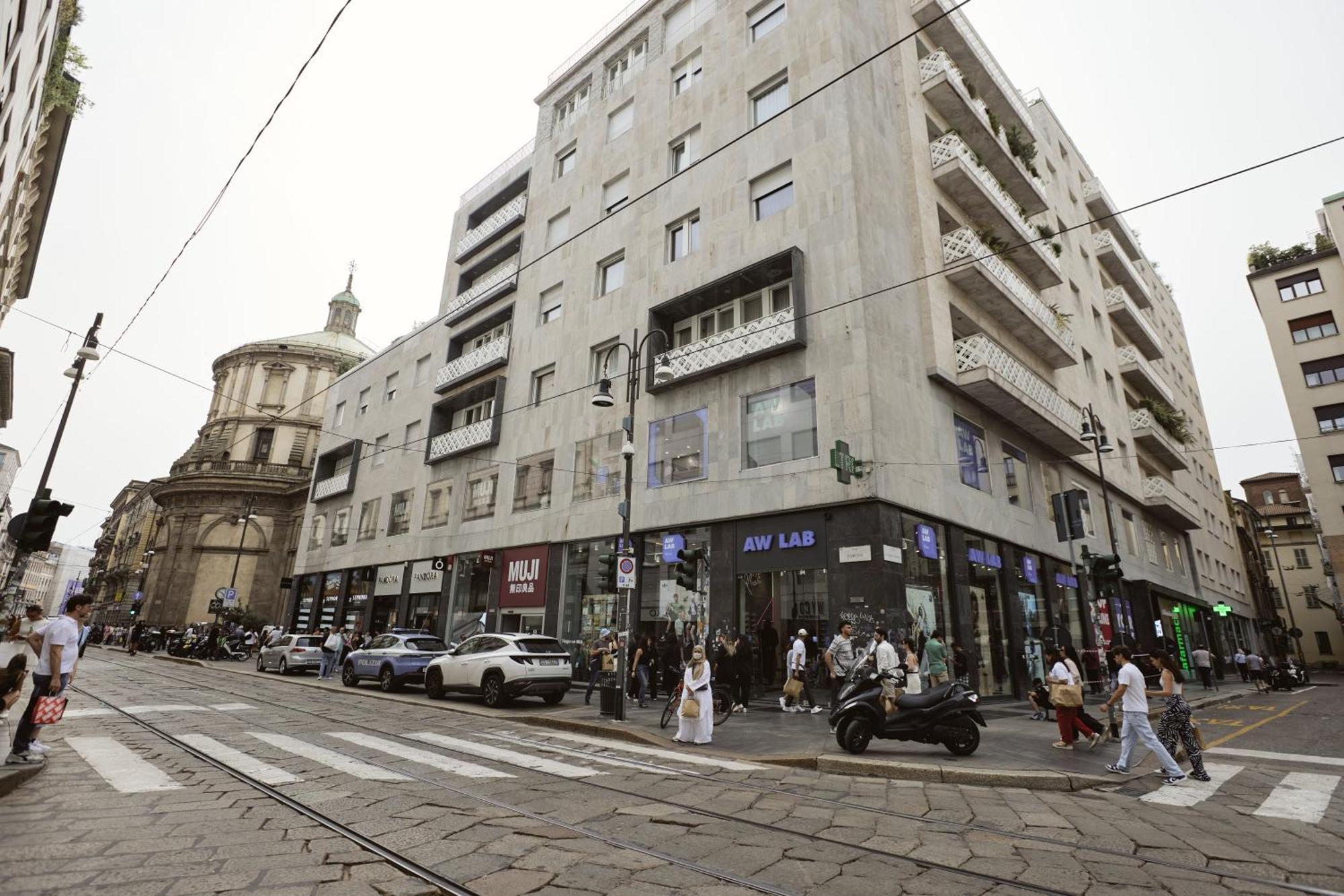 Duomo Cityview Grand Suites Milan Exterior photo
